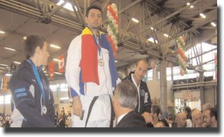 Vasile Lupașc, scriitorul campion mondial de karate