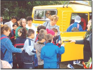 Autovehiculele de transport școlar, la „extemporal” cu poliția