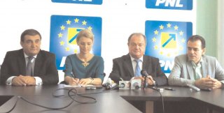 Vasile Blaga i Alina Gorghiu, turneu politic n Dmbovia