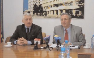 Perfecionarea funcionarilor publici, cea mai arztoare problem din zona Sud Muntenia