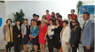 Femei de afaceri din China, �n vizit� �n D�mbovi�a