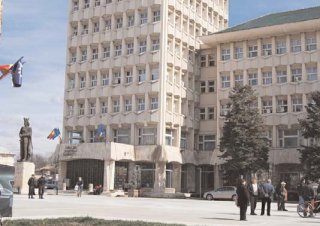 Salariile din administraie, criticate de preedintele PSD Dmbovia