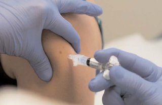 Lipsa vaccinului antigripal i sperie tot mai mult pe vrstnici