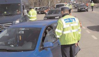 Polițiștii continu misiunile pentru siguranța cetțenilor