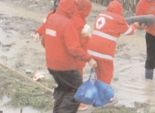 Crucea Roşie, apel pentru sprijinirea persoanelor afectate de inundaţii